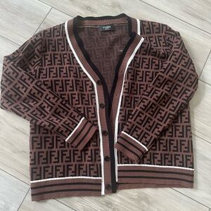 Cardigan in Brown and Black